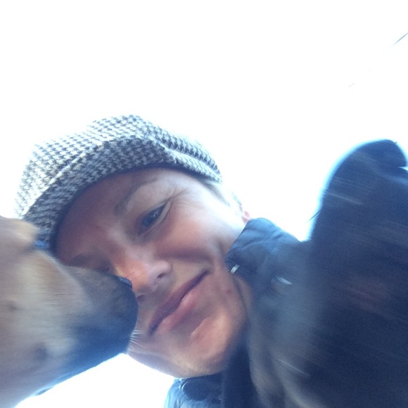 Meet your Posher, Elizabeth - Picture 2 of 8